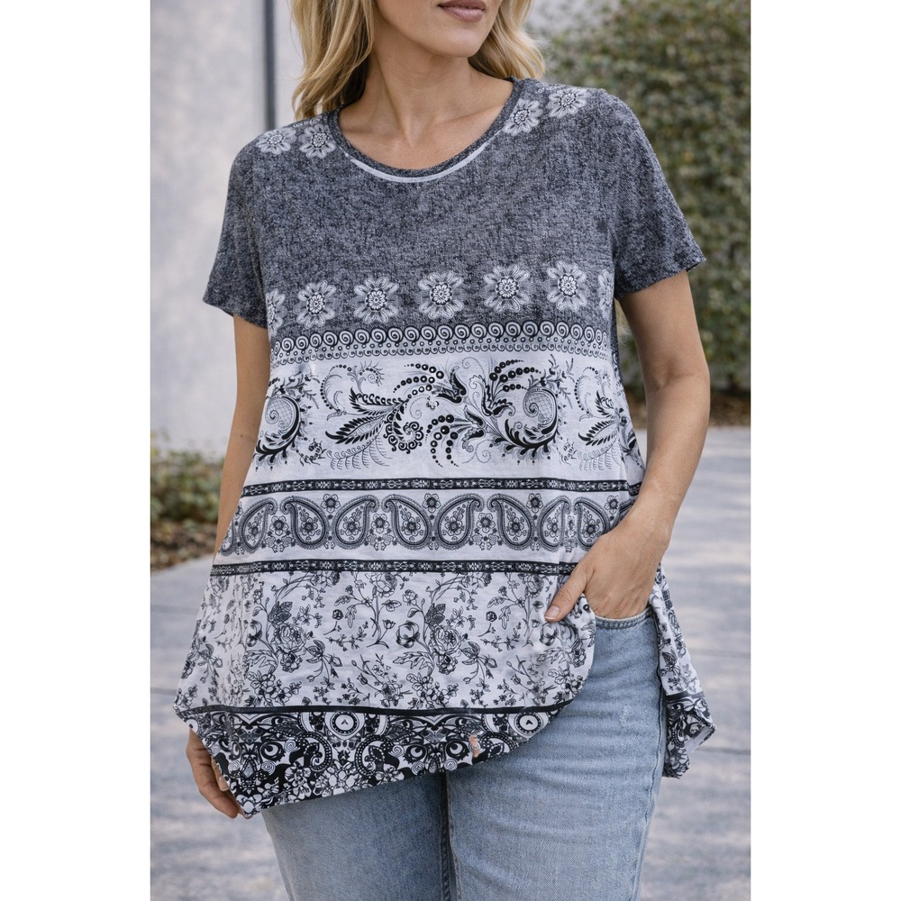 Sacred Threads Womens Floral Paisley Sharkbite Tunic Top Black White L/XL NWT